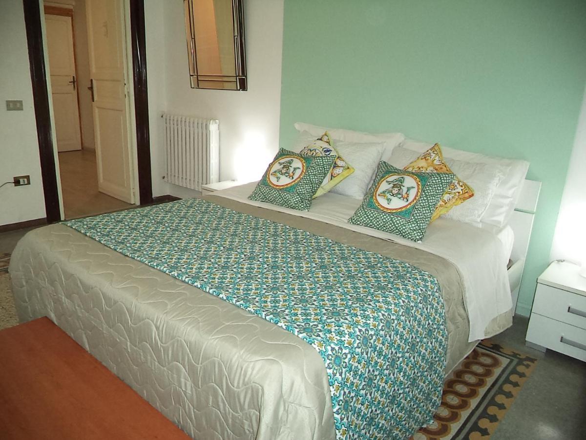 Locami Palermo Centro Rooms Екстериор снимка